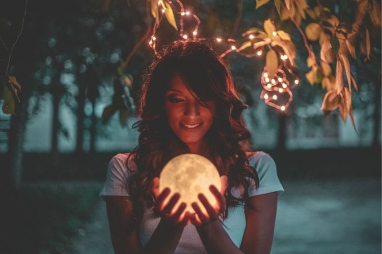 Luna nueva y aceites esenciales